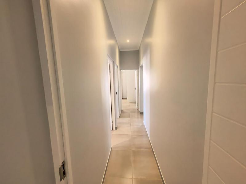 3 Bedroom Property for Sale in Laaiplek Western Cape